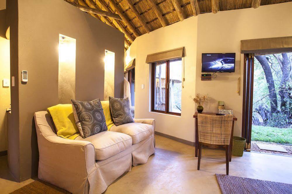 Tambuti Lodge Pilanesberg Bagian luar foto