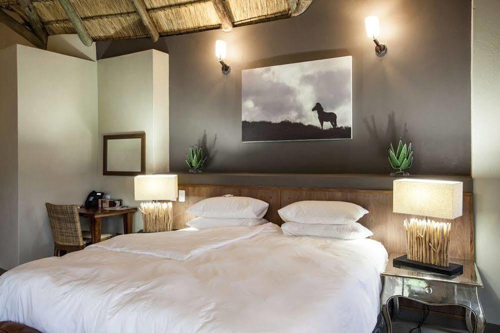 Tambuti Lodge Pilanesberg Bagian luar foto